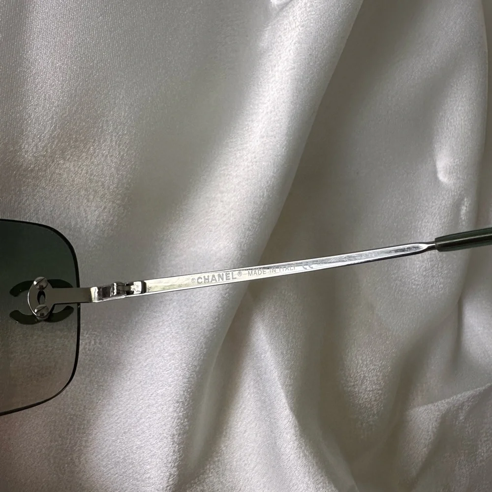 Vintage CHANEL Swarovski crystals ccs Chic Green Gradient Sunglasses